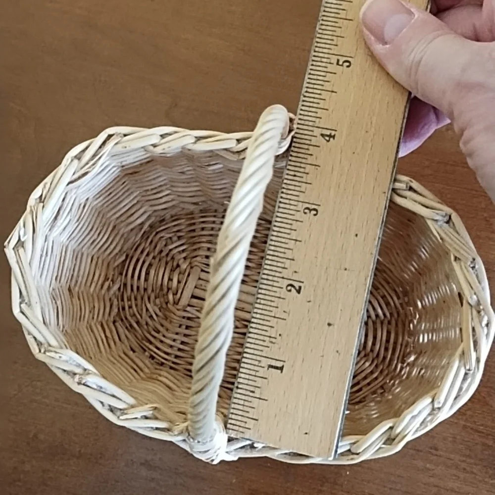 Small Basket 5.5 x 3.5 x 2.5 Inches Tall 3 Inch Handle Easter Farmhouse Natural